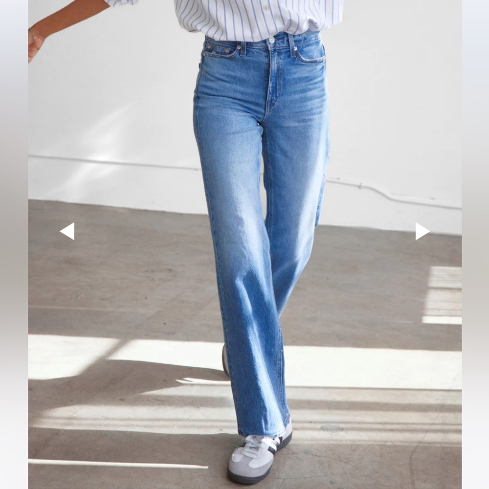 AYR Wide Leg Women’s Jeans. Size 30.